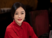 开云APP-德甲争冠夜最荒诞镜头，全国直播信号里，站着穿错球衣的库尔图瓦