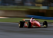 开云体育入口-当穆勒驶过基多，一场跨越时空的赛事隐喻