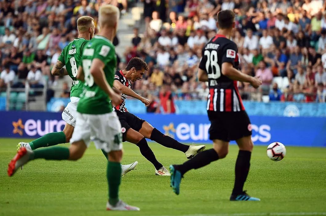 法兰克福再遭重创，不屈的意志仍在燃烧的简单介绍