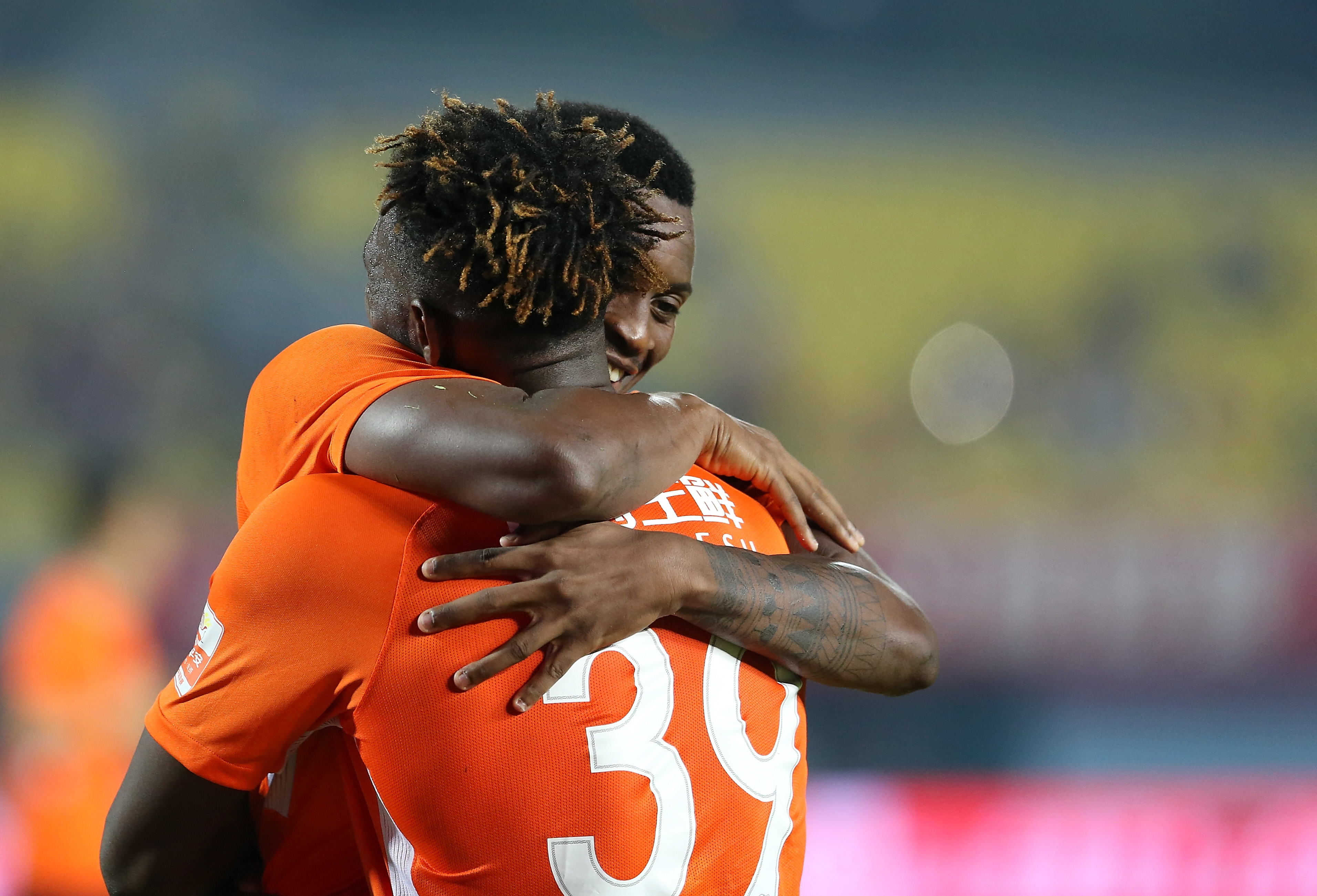 包含大连一方主场失利,中超排名逐渐下滑的词条 包含大连一方主场失利,中超排名逐渐下滑的词条