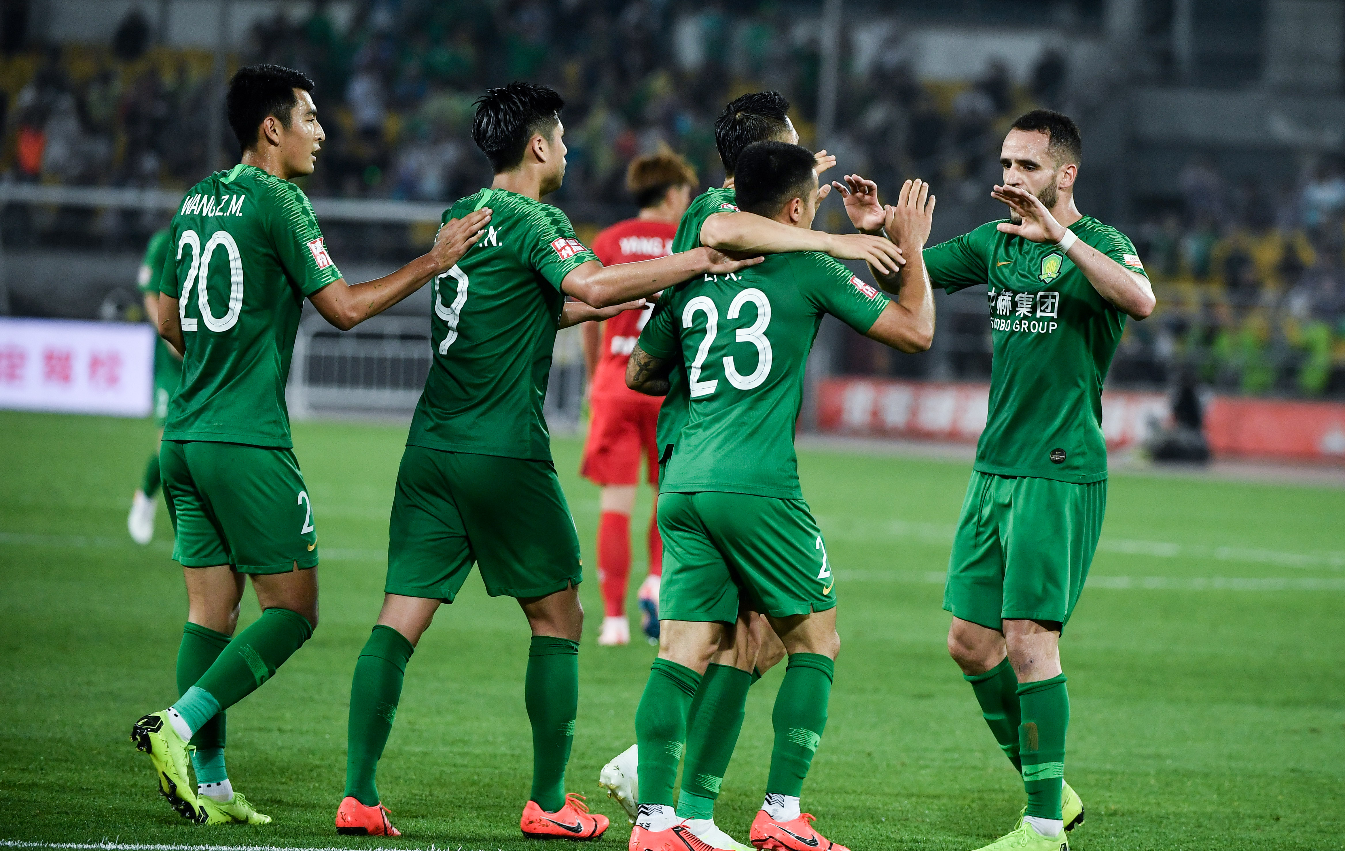 国安客场逼平天海，苏宁险胜深圳的简单介绍