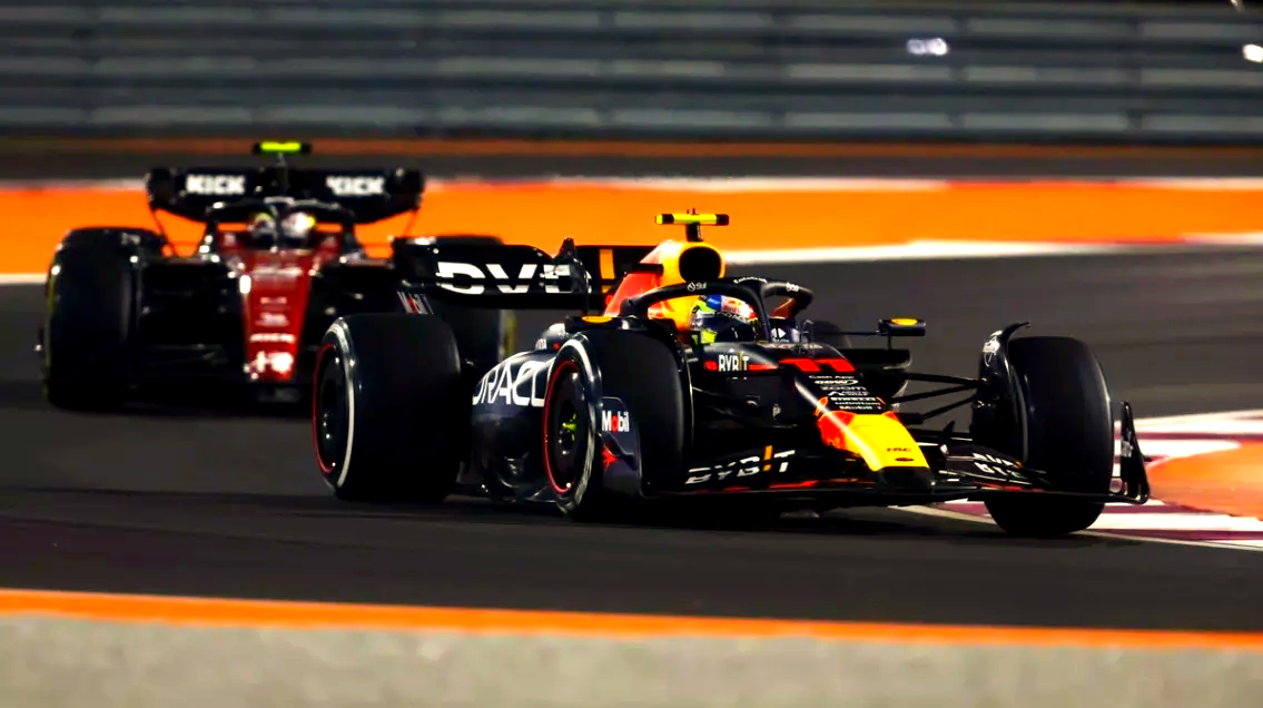 包含威廉姆斯轻取红牛车队，佩雷兹点燃赛场的词条