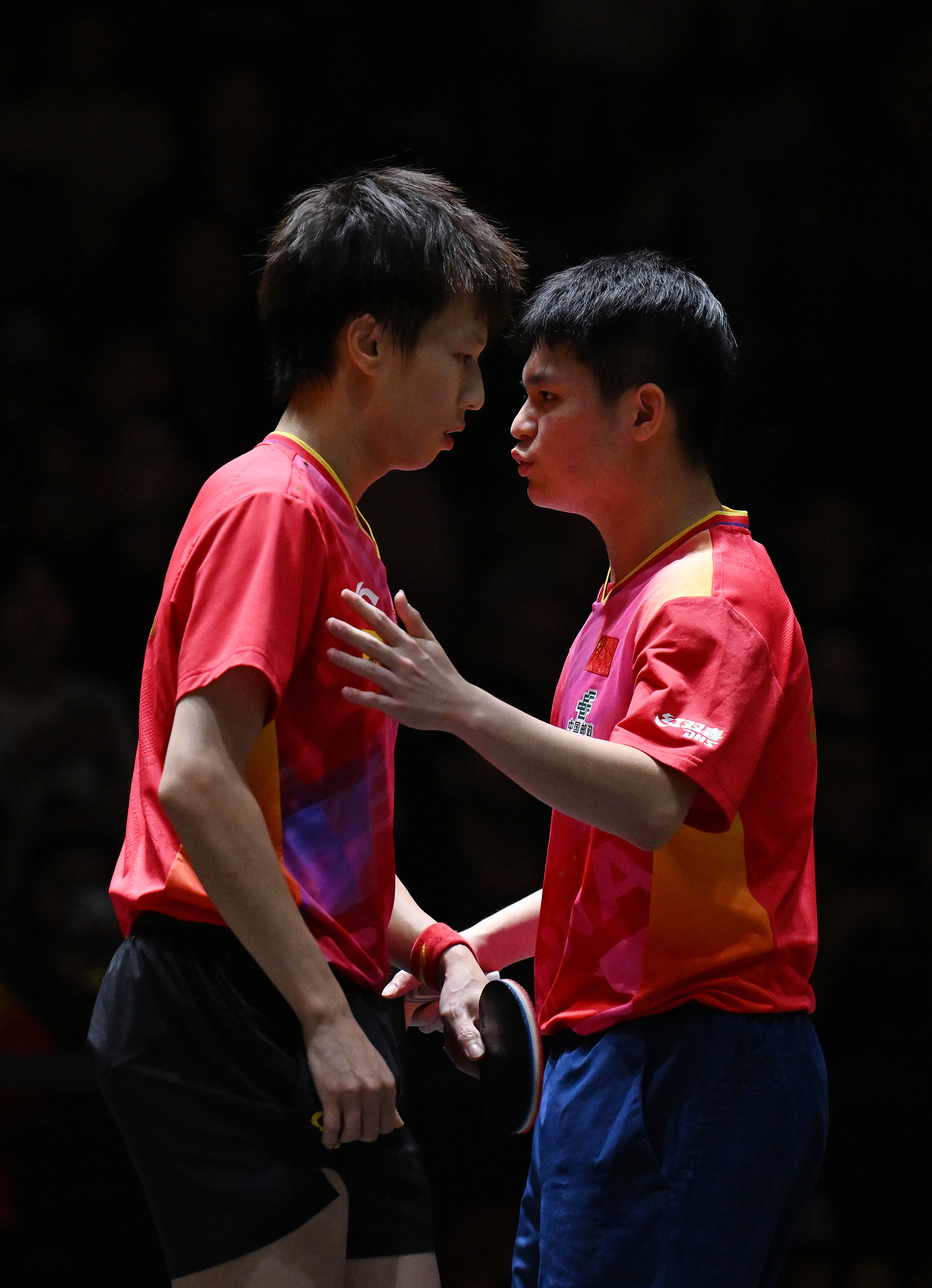 中国队碾压波兰队，林高远带队取胜