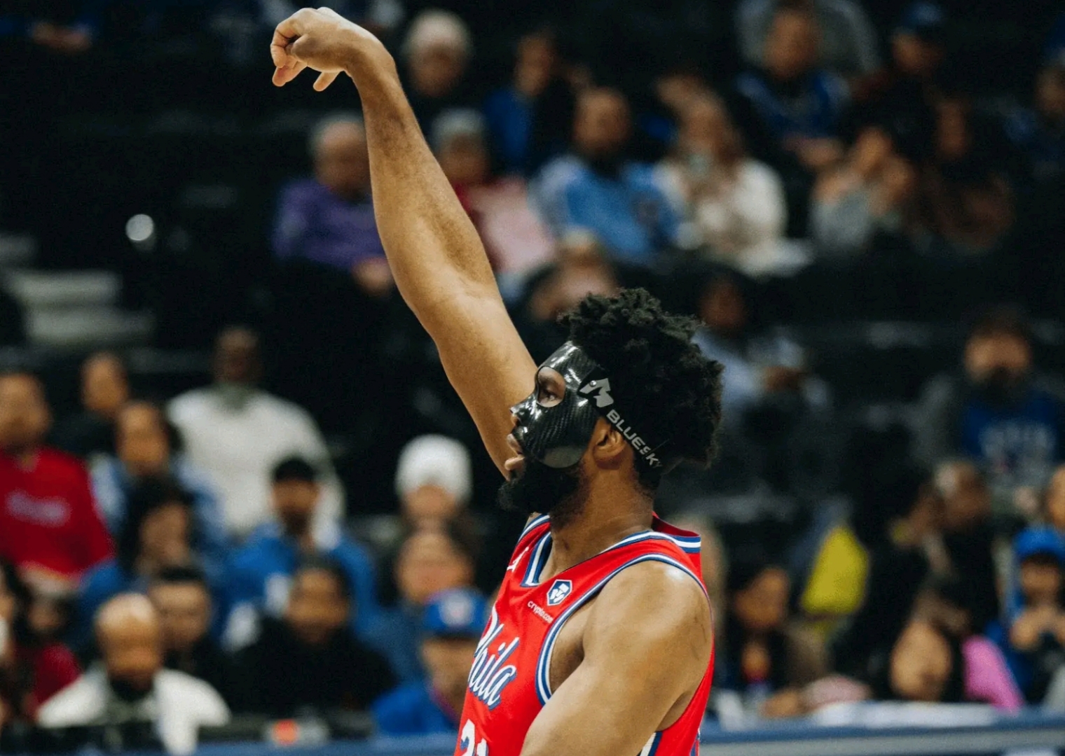 火箭翻盘雷霆，恩比德高光表现