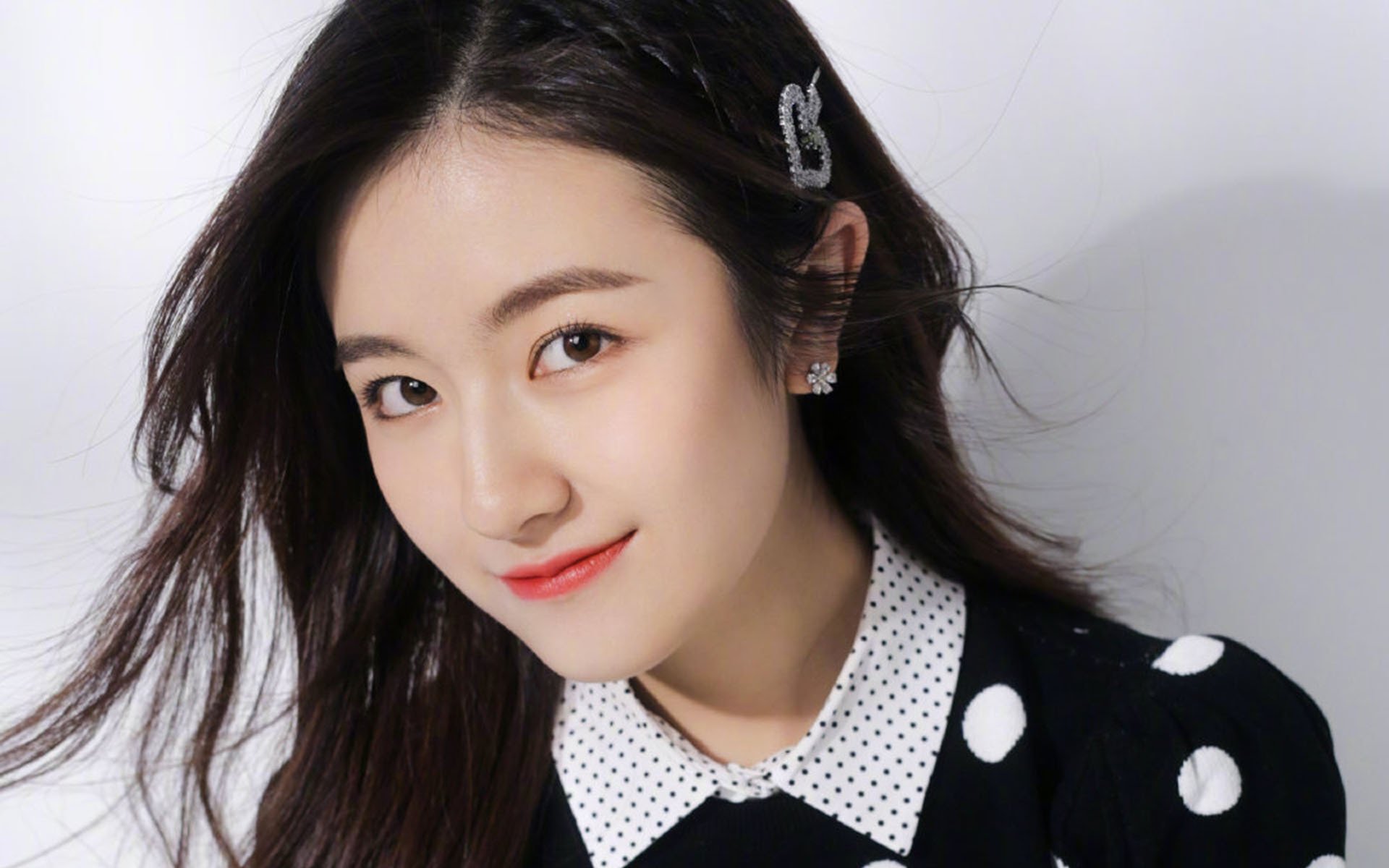 赛道争锋，当F1决胜战魂注入活塞制霸的钢铁洪流